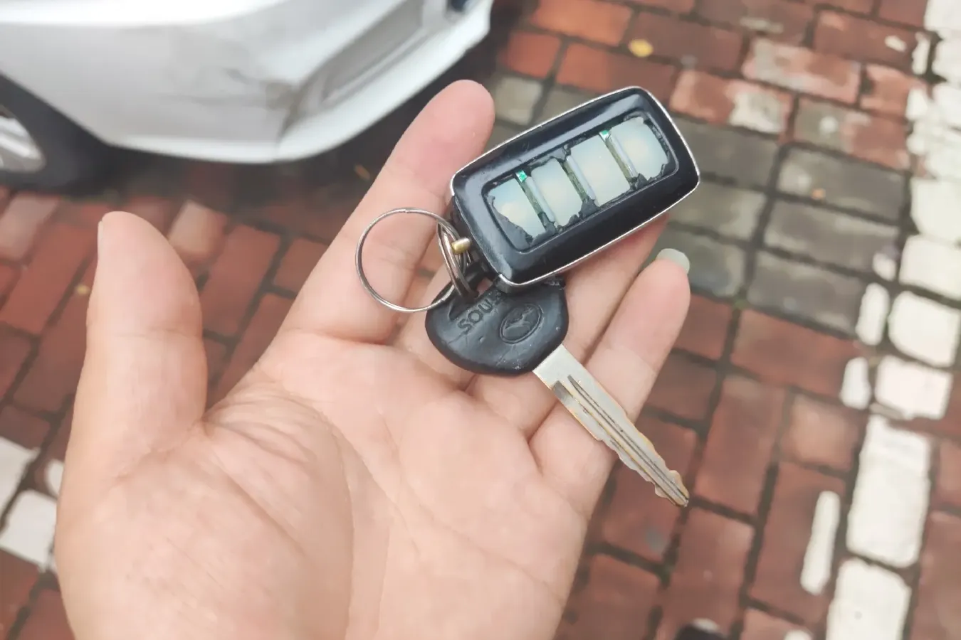 2015 Soueast V3 1.5L 120HP L4 5MT,autocango,china used car exporter,china ev exporter,chinese used car exporter,chinese used ev exporter