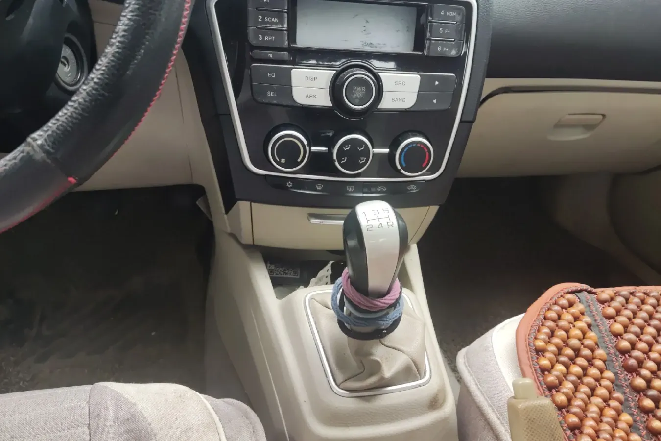 2015 Soueast V3 1.5L 120HP L4 5MT,autocango,china used car exporter,china ev exporter,chinese used car exporter,chinese used ev exporter