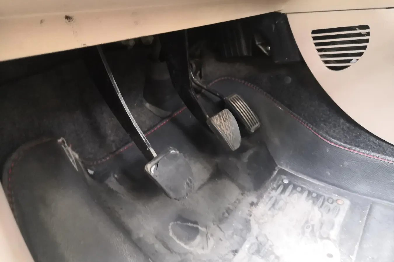 2013 Geely Panda Classic 1.0L 68HP L3 5MT,autocango,china used car exporter,china ev exporter,chinese used car exporter,chinese used ev exporter