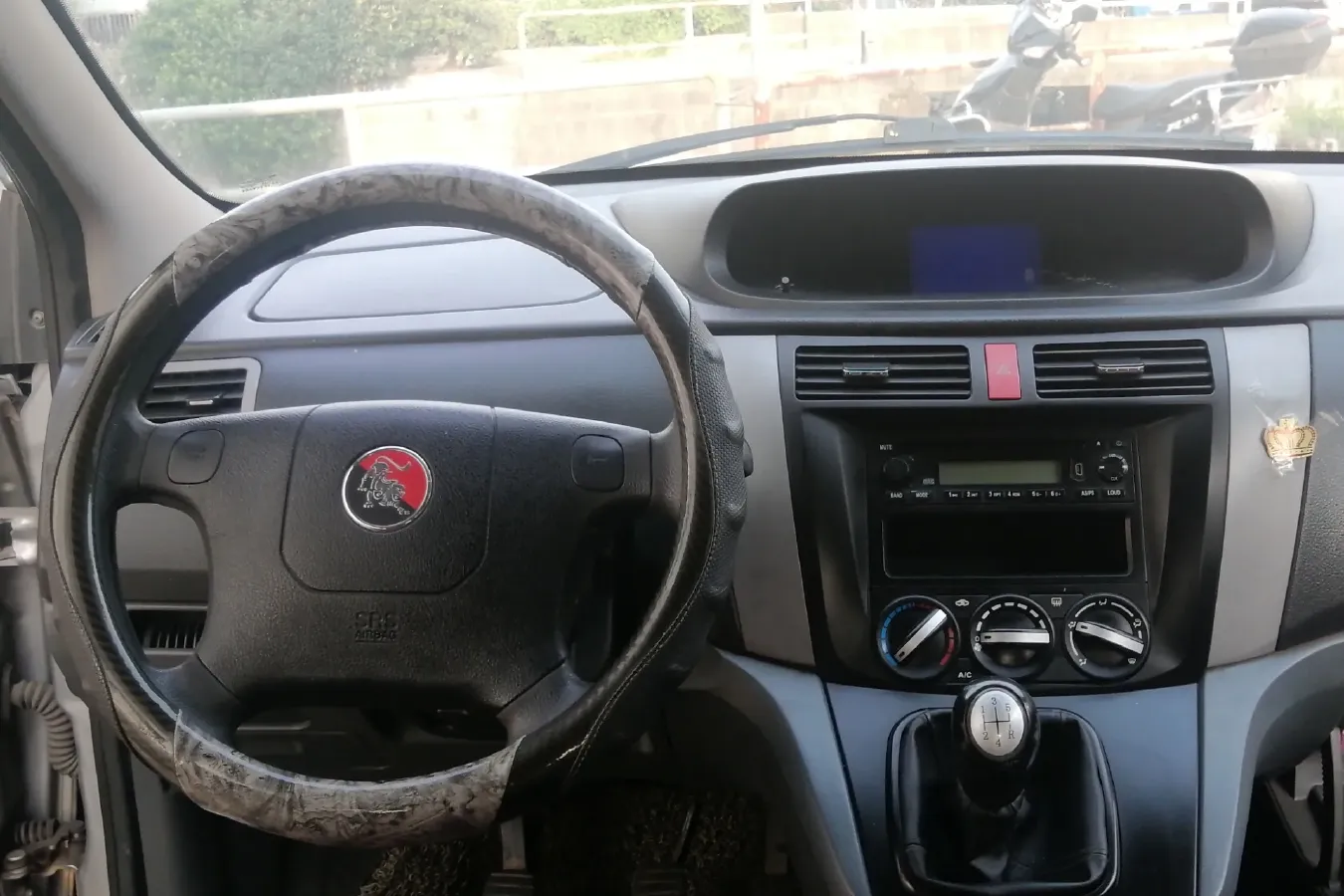 2011 DongFeng Forthing Joyear 1.5L 120HP L4 5MT,autocango,china used car exporter,china ev exporter,chinese used car exporter,chinese used ev exporter