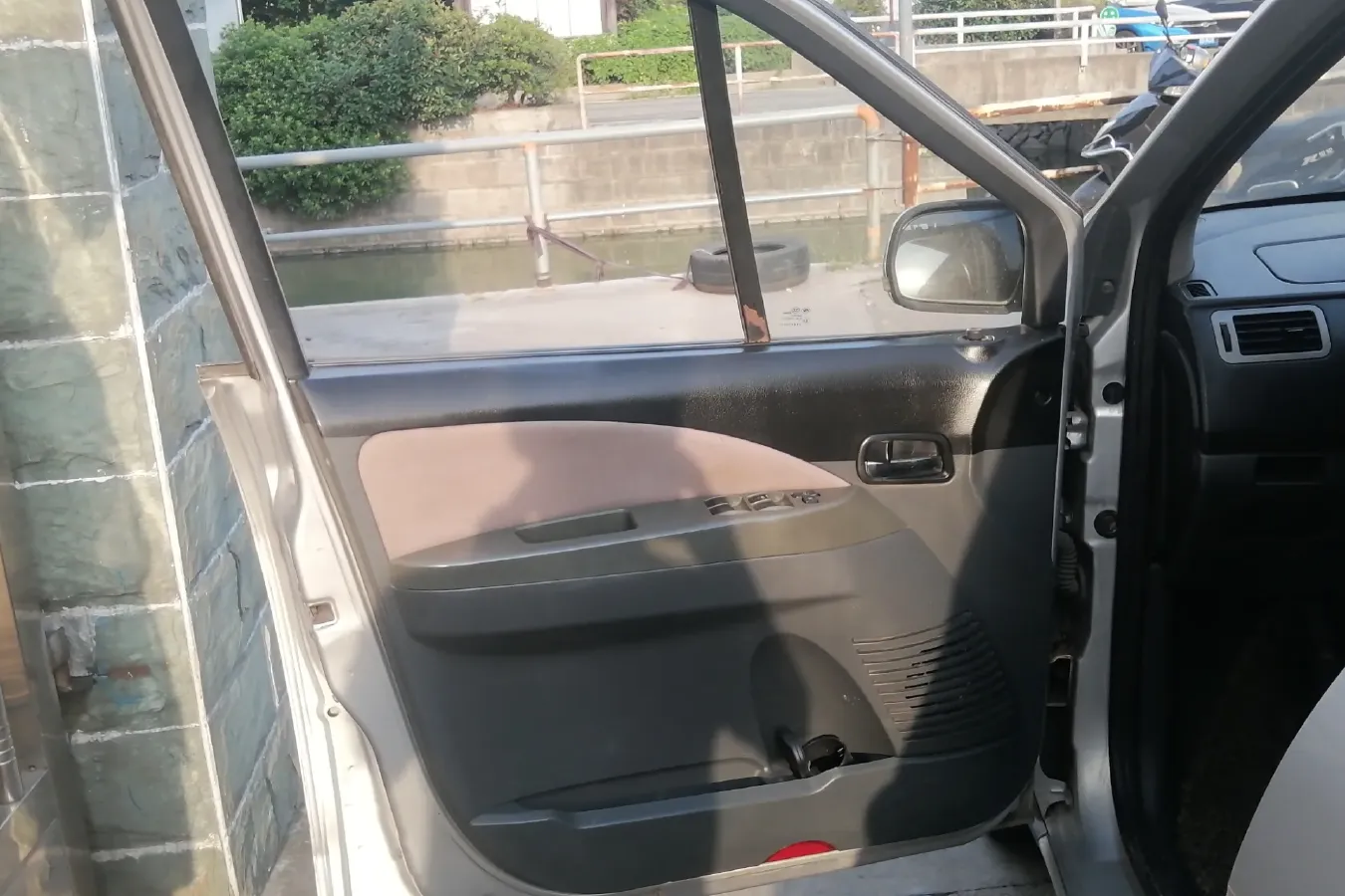 2011 DongFeng Forthing Joyear 1.5L 120HP L4 5MT,autocango,china used car exporter,china ev exporter,chinese used car exporter,chinese used ev exporter