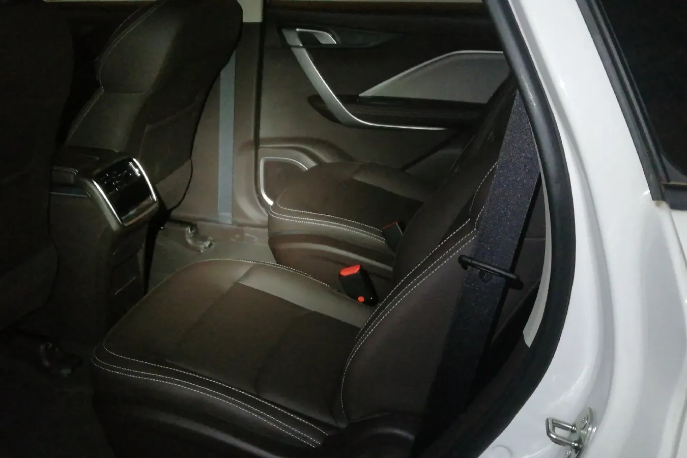 2021 LiFan Maple 80v BEV 53KWH,autocango,china used car exporter,china ev exporter,chinese used car exporter,chinese used ev exporter