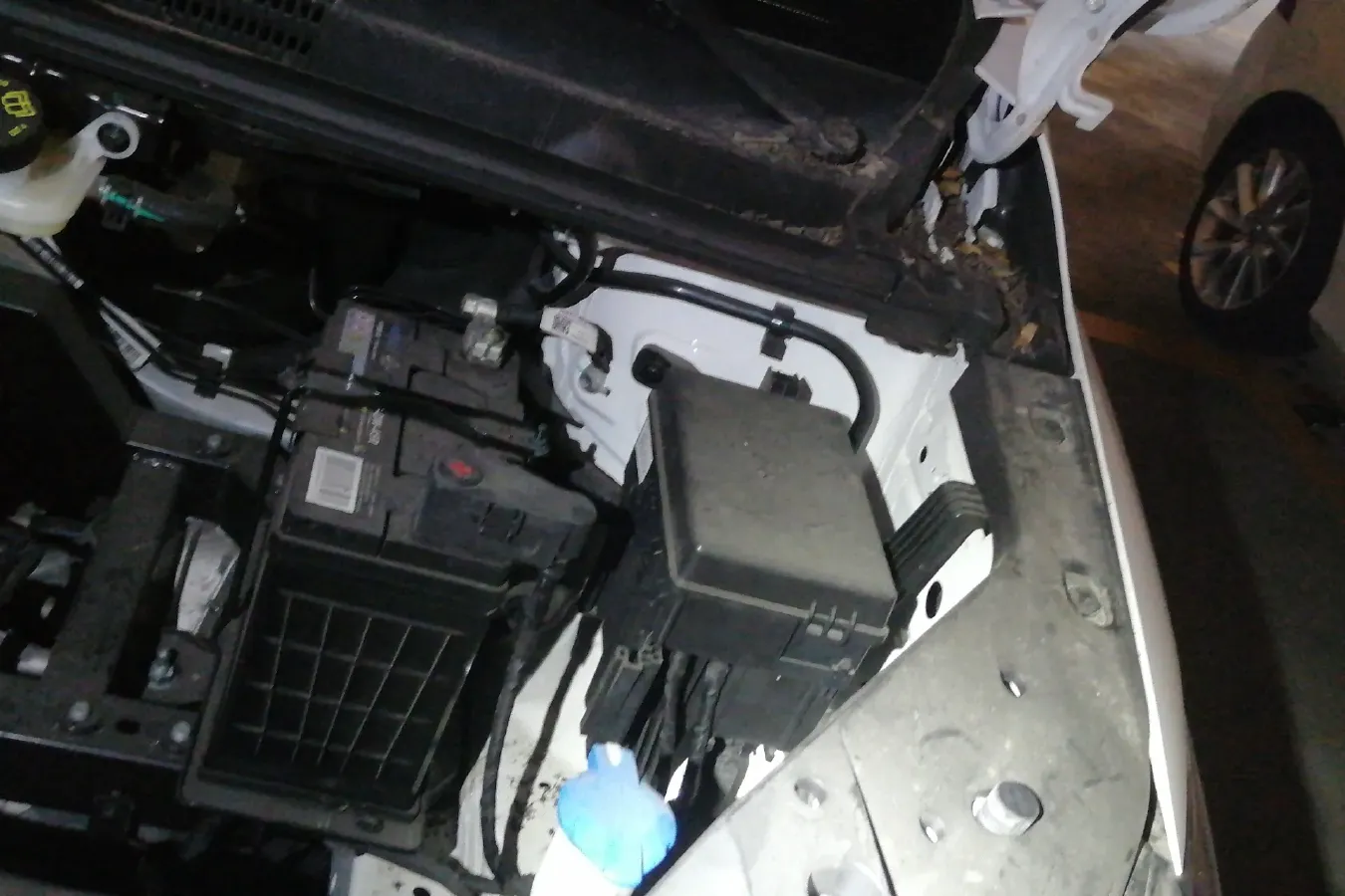 2021 LiFan Maple 80v BEV 53KWH,autocango,china used car exporter,china ev exporter,chinese used car exporter,chinese used ev exporter