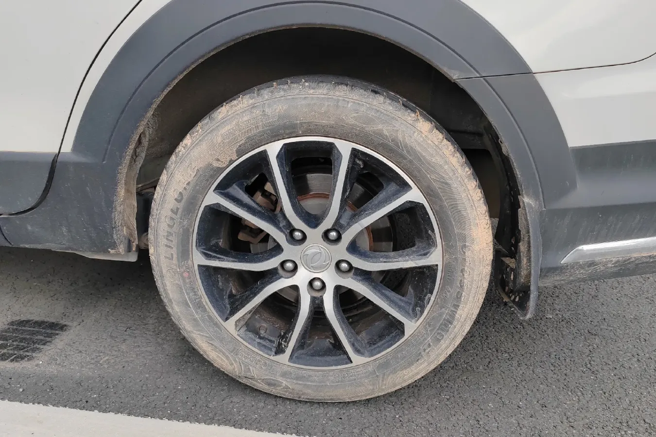 2019 DongFeng Forthing SX6 1.6L 122HP L4 5MT,autocango,china used car exporter,china ev exporter,chinese used car exporter,chinese used ev exporter