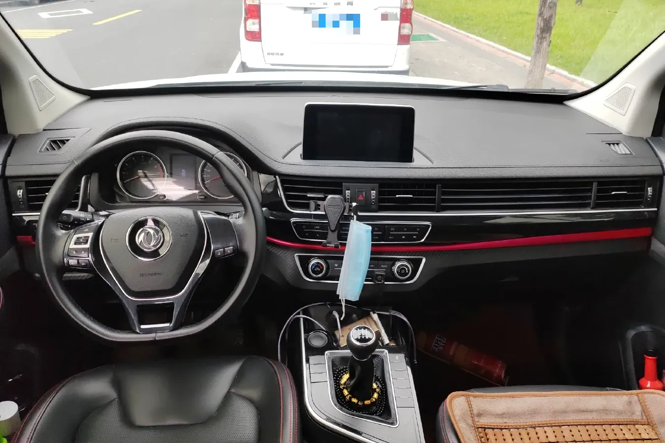 2019 DongFeng Forthing SX6 1.6L 122HP L4 5MT,autocango,china used car exporter,china ev exporter,chinese used car exporter,chinese used ev exporter