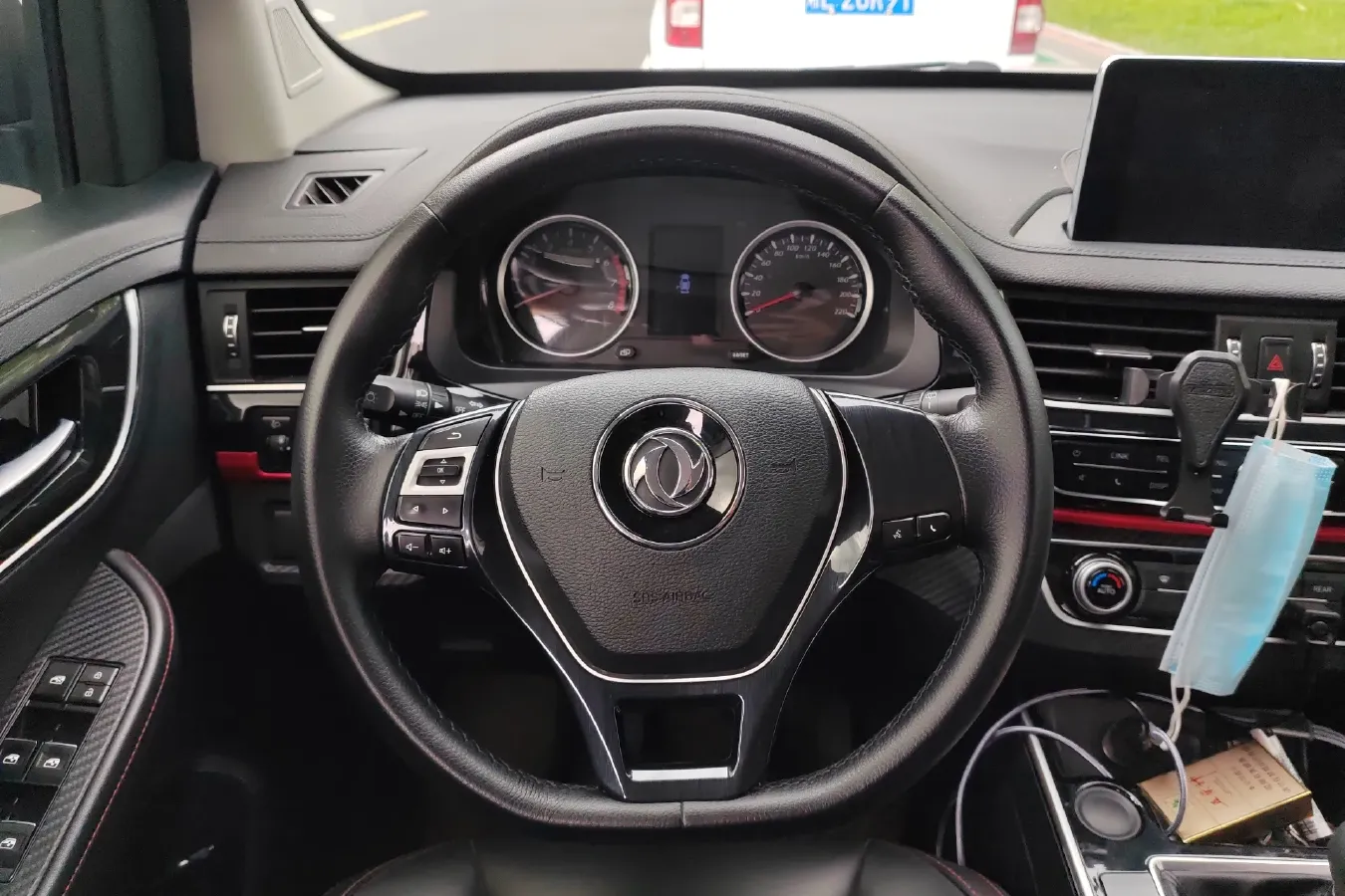 2019 DongFeng Forthing SX6 1.6L 122HP L4 5MT,autocango,china used car exporter,china ev exporter,chinese used car exporter,chinese used ev exporter