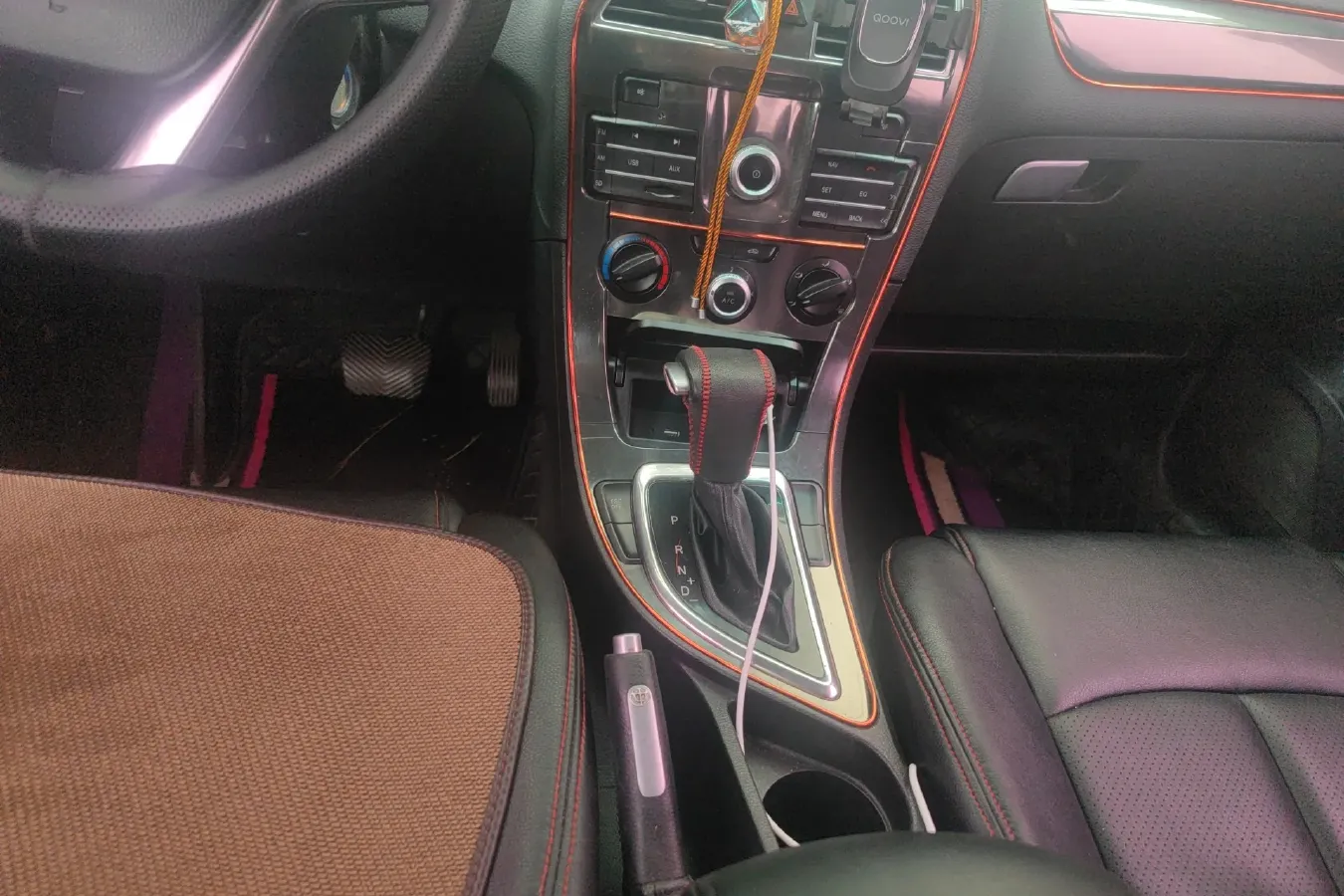 2014 Brilliance Auto V5 1.5T 150HP L4 5AT,autocango,china used car exporter,china ev exporter,chinese used car exporter,chinese used ev exporter