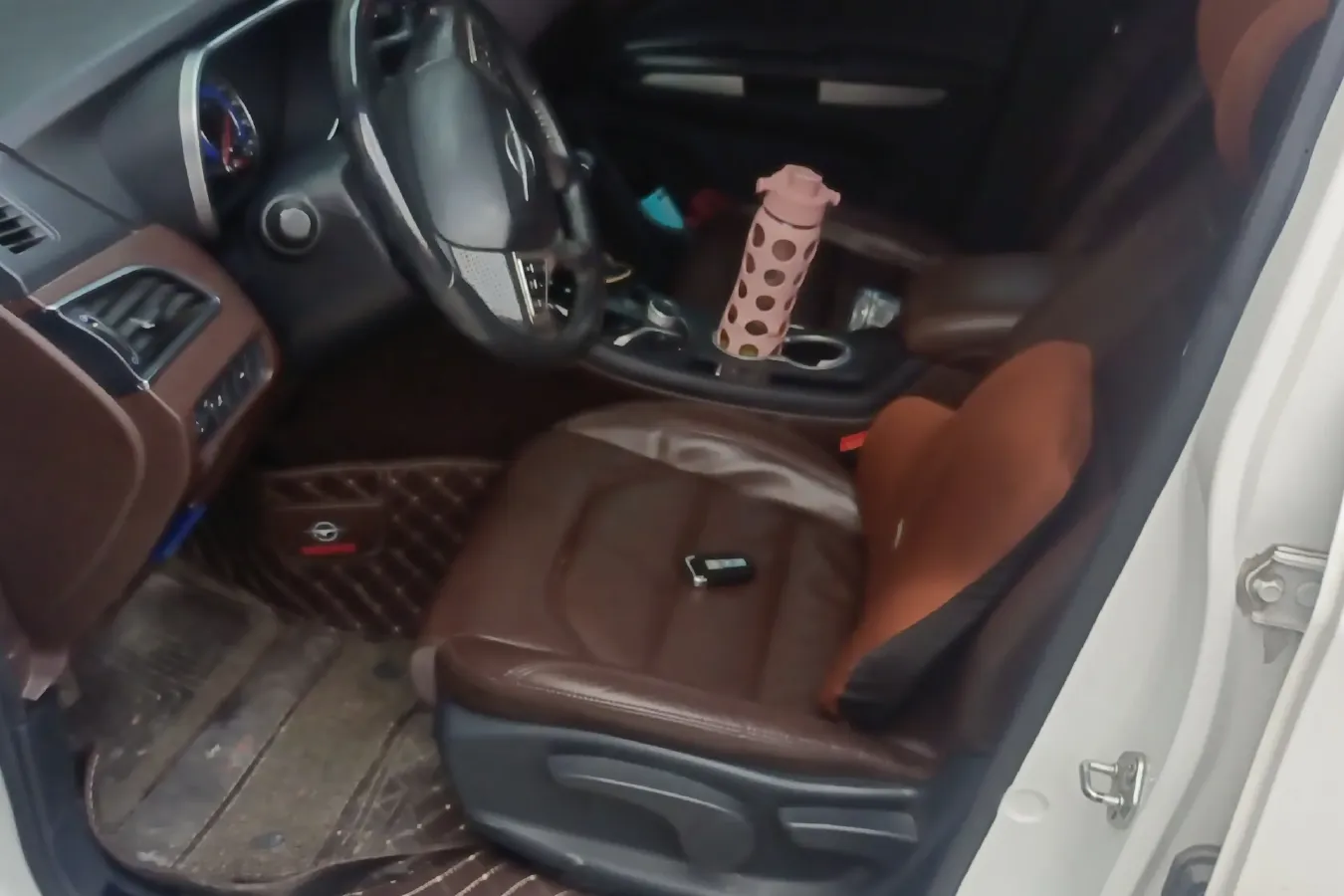 2016 HaiMa V70 1.5T 156HP L4 6AT,autocango,china used car exporter,china ev exporter,chinese used car exporter,chinese used ev exporter