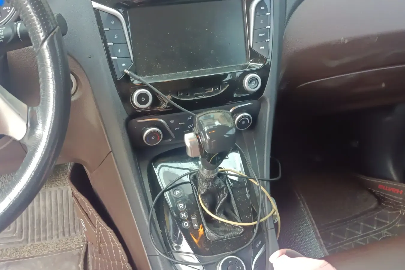 2016 HaiMa V70 1.5T 156HP L4 6AT,autocango,china used car exporter,china ev exporter,chinese used car exporter,chinese used ev exporter