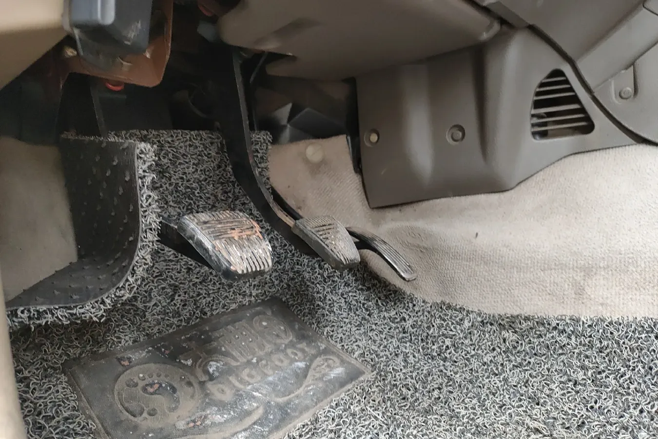 2011 FAW Senia M80 1.3L 91HP L4 5MT,autocango,china used car exporter,china ev exporter,chinese used car exporter,chinese used ev exporter