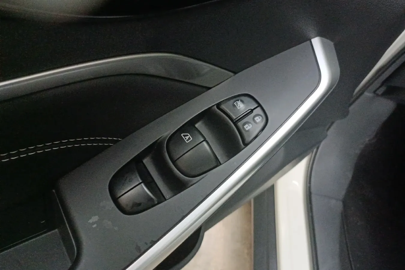 2023 Venucia D60 EV BEV 48KWH,autocango,china used car exporter,china ev exporter,chinese used car exporter,chinese used ev exporter