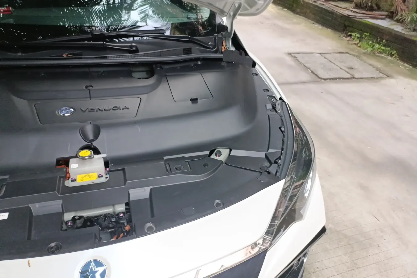 2023 Venucia D60 EV BEV 48KWH,autocango,china used car exporter,china ev exporter,chinese used car exporter,chinese used ev exporter