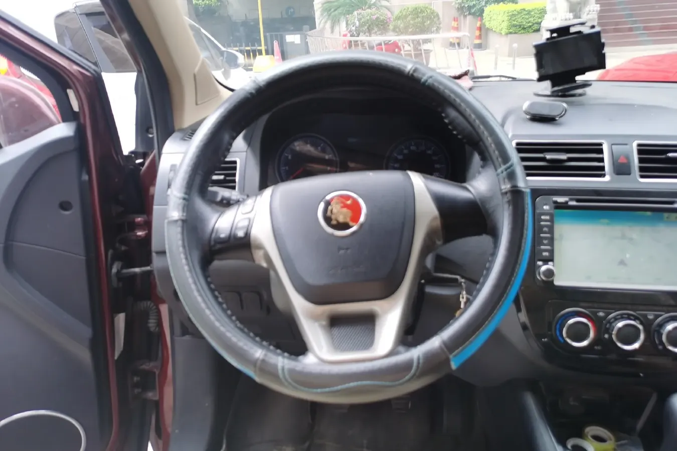 2014 DongFeng Forthing Joyear X3 1.5L 120HP L4 5MT,autocango,china used car exporter,china ev exporter,chinese used car exporter,chinese used ev exporter