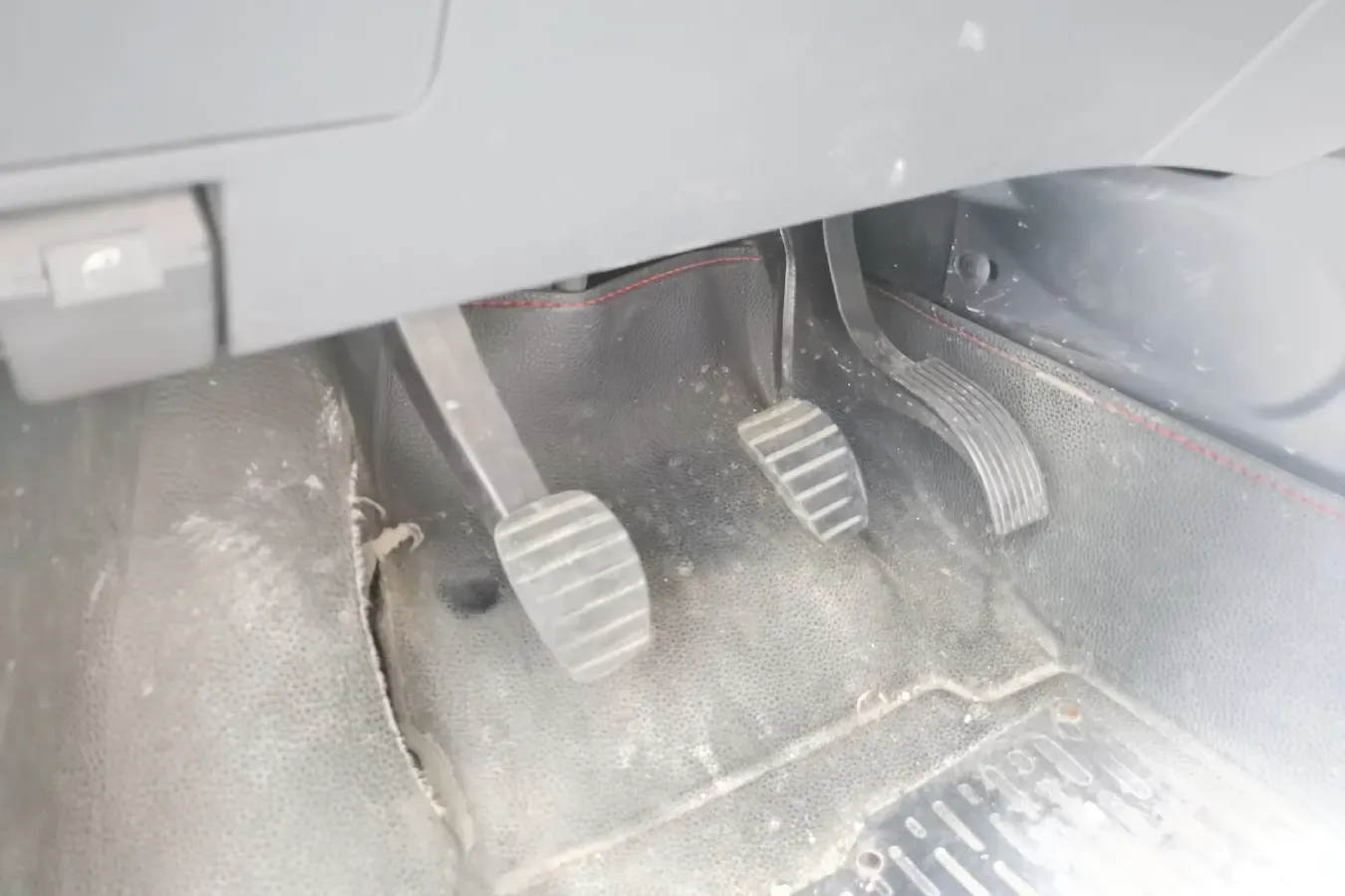 2014 DongFeng Forthing Joyear X3 1.5L 120HP L4 5MT,autocango,china used car exporter,china ev exporter,chinese used car exporter,chinese used ev exporter