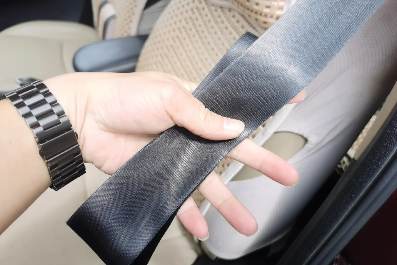 2014 DongFeng Forthing Joyear X3 1.5L 120HP L4 5MT,autocango,china used car exporter,china ev exporter,chinese used car exporter,chinese used ev exporter