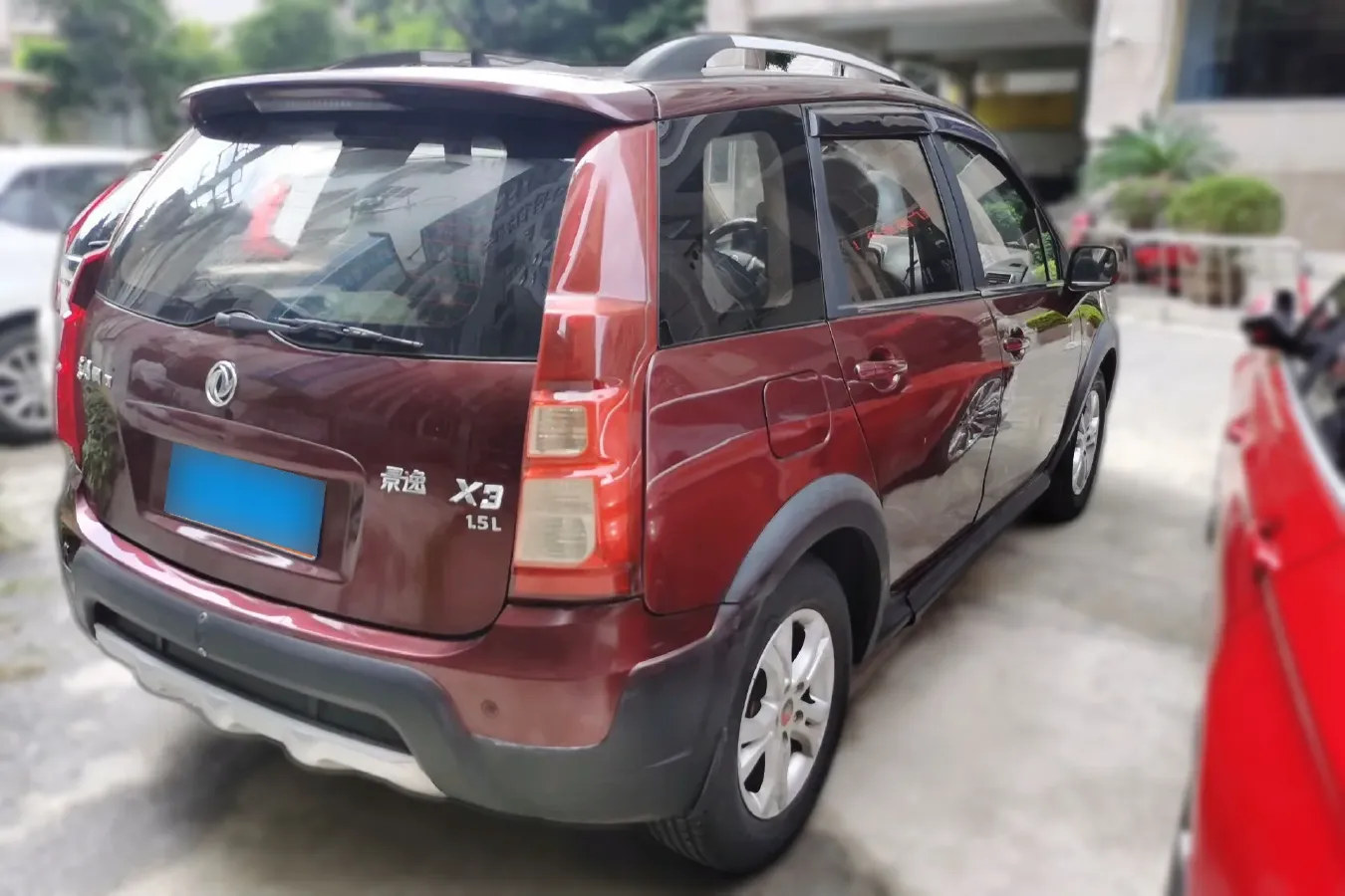2014 DongFeng Forthing Joyear X3 1.5L 120HP L4 5MT,autocango,china used car exporter,china ev exporter,chinese used car exporter,chinese used ev exporter