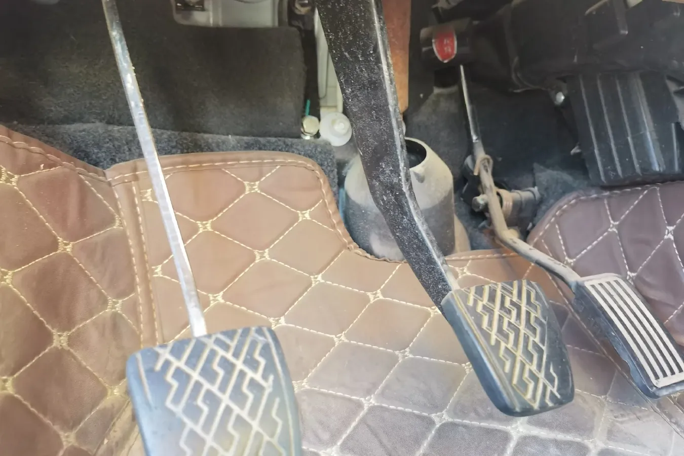 2013 Geely Panda Classic 1.0L 68HP L3 5MT,autocango,china used car exporter,china ev exporter,chinese used car exporter,chinese used ev exporter