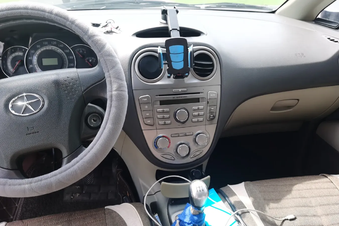 2011 JAC Refine M2 1.5L 113HP L4 5MT,autocango,china used car exporter,china ev exporter,chinese used car exporter,chinese used ev exporter