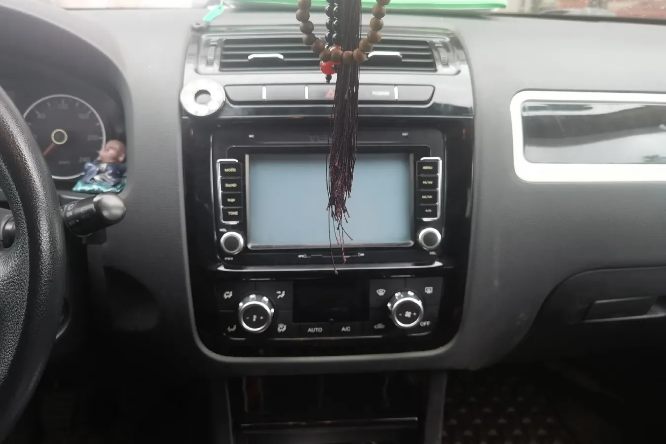 2016 Yema T70 1.8L 136HP L4 5MT,autocango,china used car exporter,china ev exporter,chinese used car exporter,chinese used ev exporter