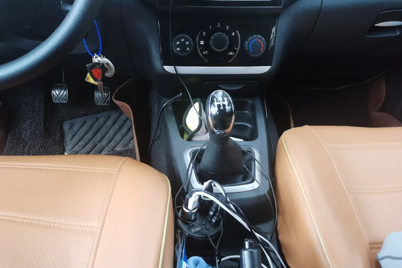 2016 BAIC Hyosow H2 1.5L 106HP L4 5MT,autocango,china used car exporter,china ev exporter,chinese used car exporter,chinese used ev exporter