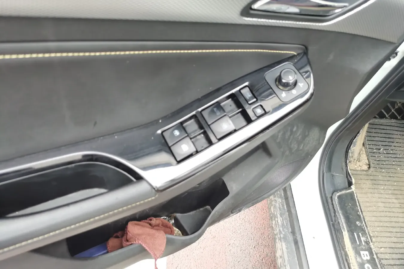 2019 BeiJing Auto X3 1.5L 116HP L4 4AT,autocango,china used car exporter,china ev exporter,chinese used car exporter,chinese used ev exporter