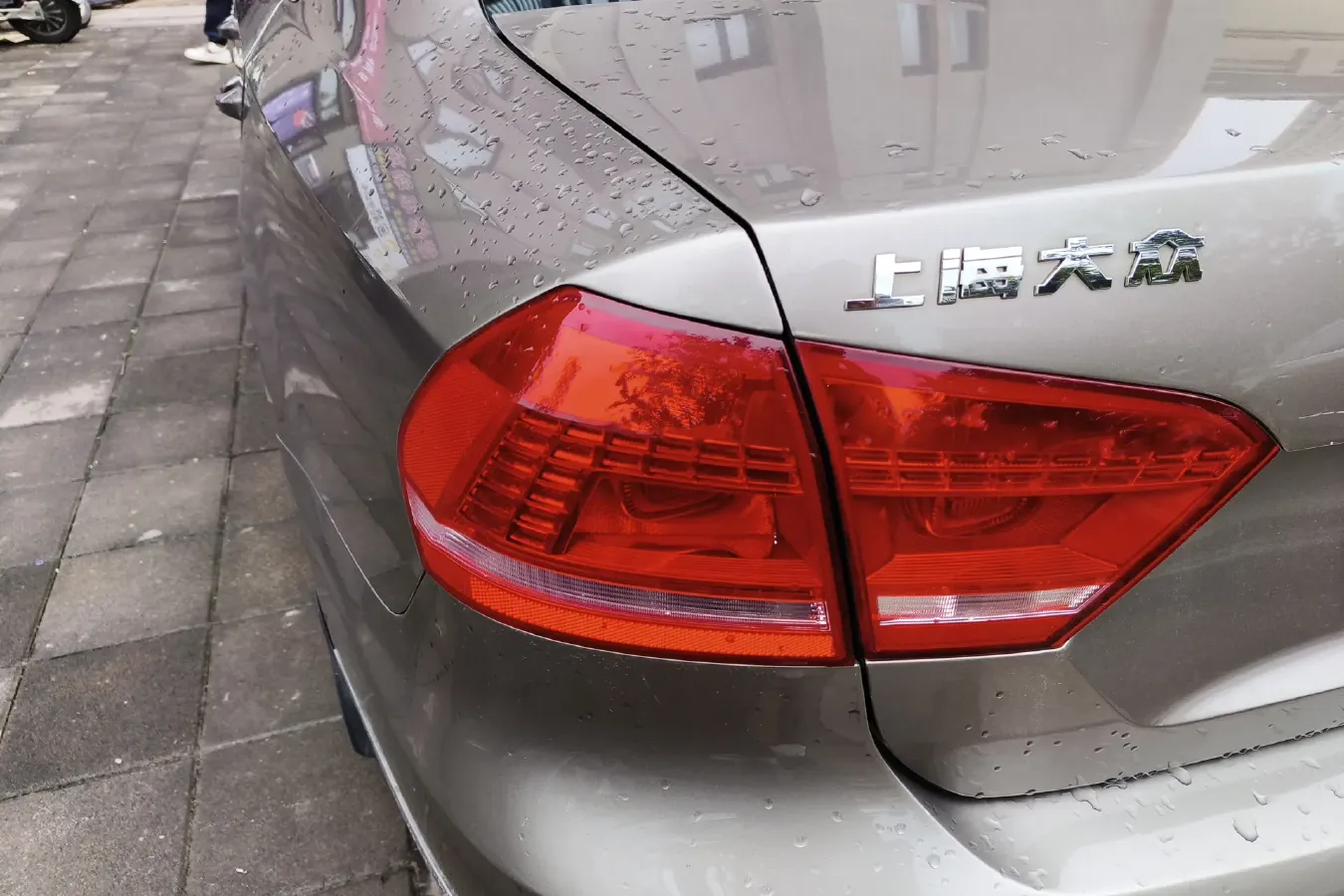 2013 Volkswagen Passat 1.8T 160HP L4 7DCT,autocango,china used car exporter,china ev exporter,chinese used car exporter,chinese used ev exporter