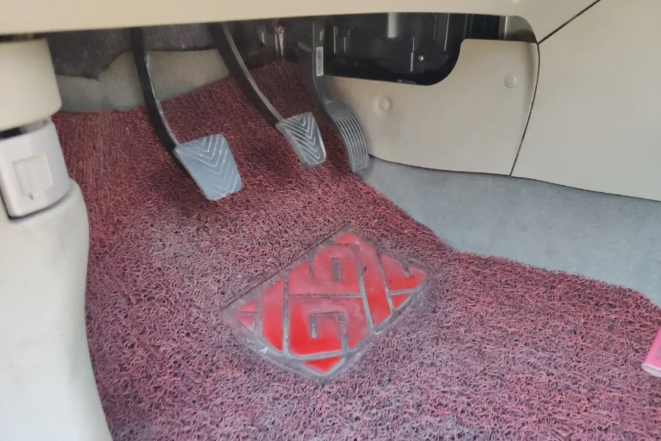 2012 Soueast V5 1.5L 120HP L4 5MT,autocango,china used car exporter,china ev exporter,chinese used car exporter,chinese used ev exporter