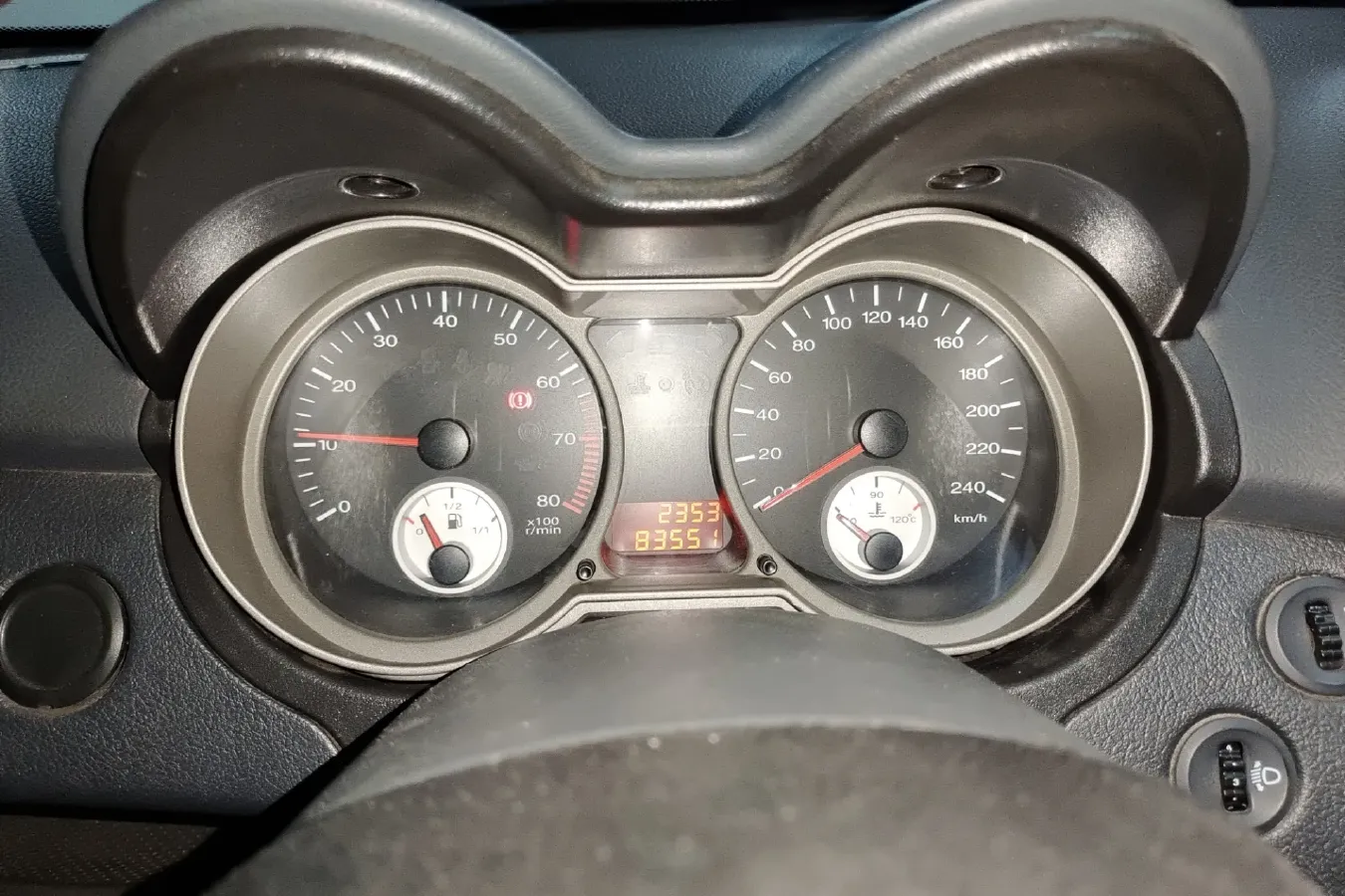 2010 Youngman Lotus L3 1.6L 111HP L4 5MT,autocango,china used car exporter,china ev exporter,chinese used car exporter,chinese used ev exporter