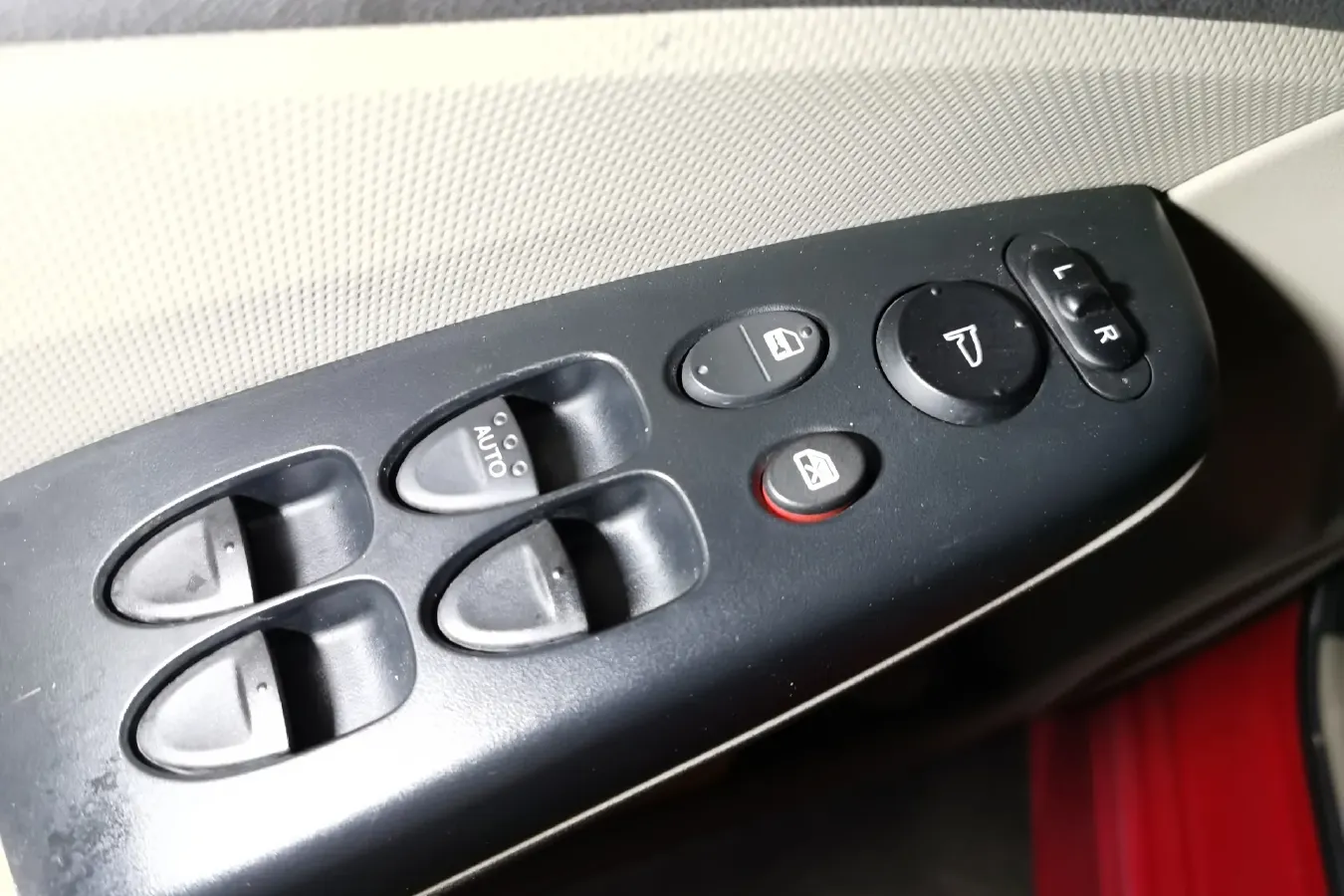 2012 Ciimo Ciimo 1.8L 140HP L4 5AT,autocango,china used car exporter,china ev exporter,chinese used car exporter,chinese used ev exporter