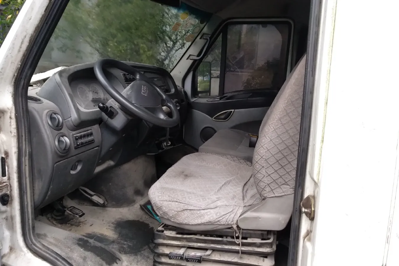 2013 Iveco BaoDi 2.5T 122HP L4 5MT,autocango,china used car exporter,china ev exporter,chinese used car exporter,chinese used ev exporter