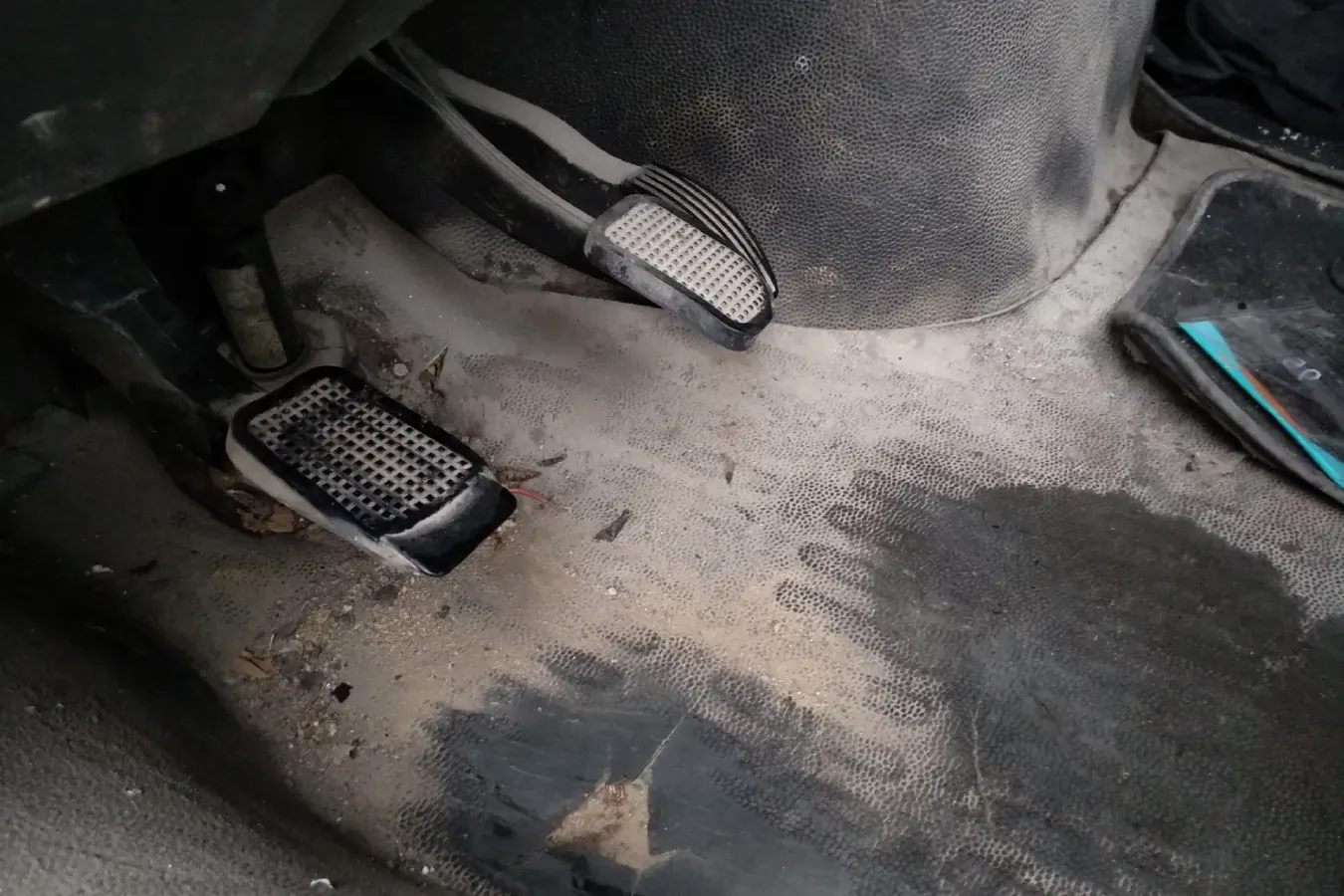 2013 Iveco BaoDi 2.5T 122HP L4 5MT,autocango,china used car exporter,china ev exporter,chinese used car exporter,chinese used ev exporter