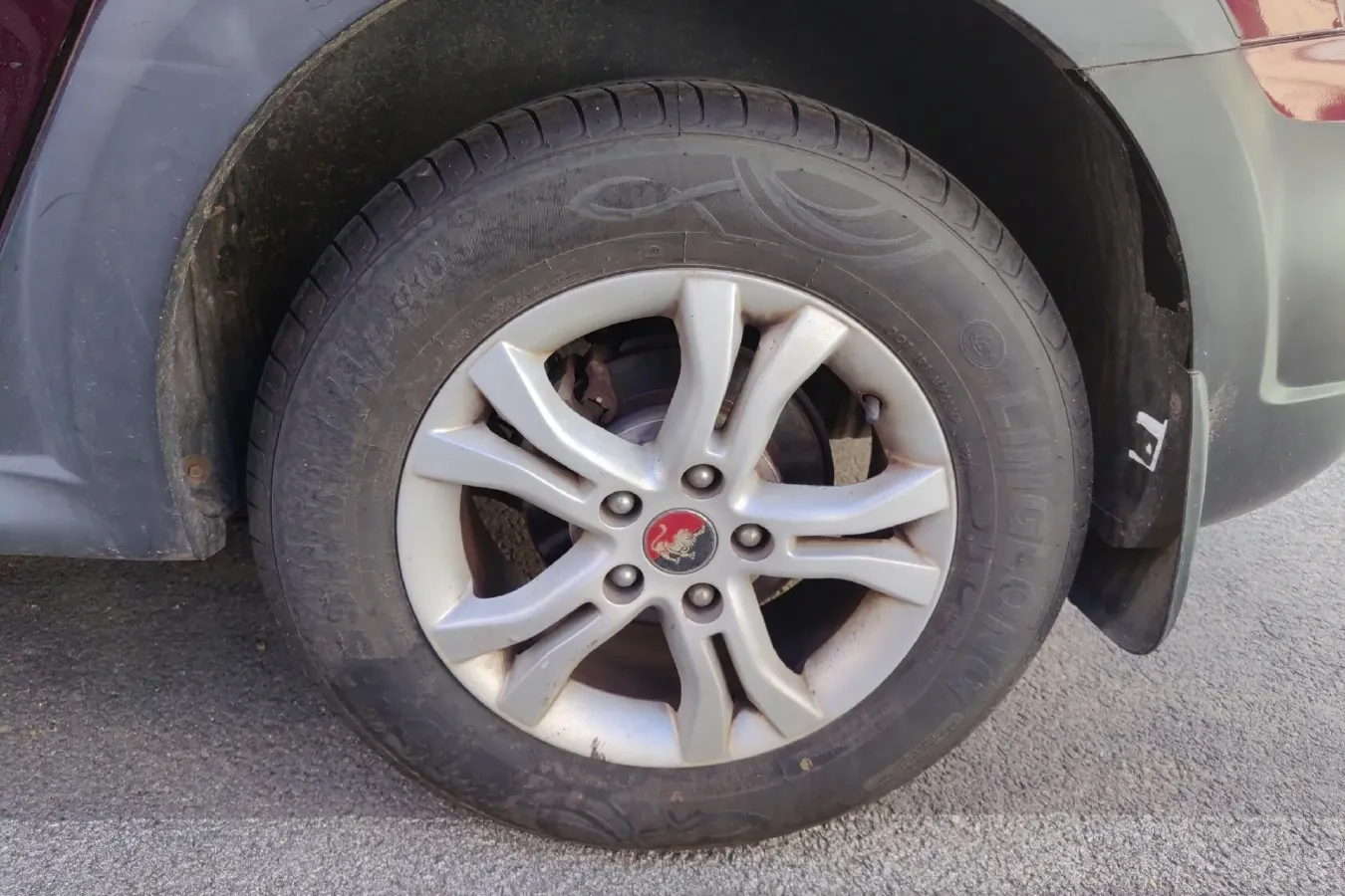 2014 DongFeng Forthing Joyear X3 1.5L 120HP L4 5MT,autocango,china used car exporter,china ev exporter,chinese used car exporter,chinese used ev exporter