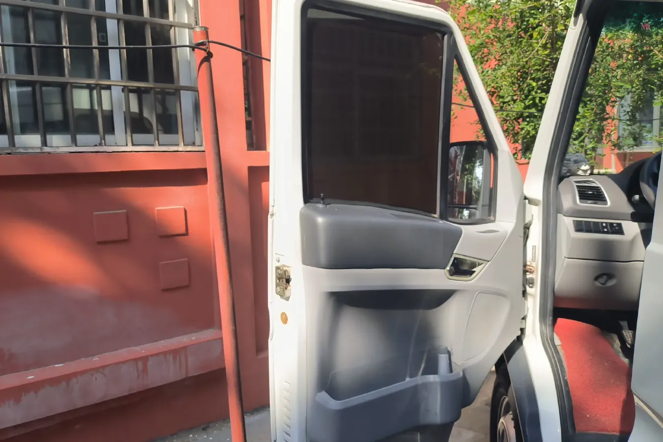 2017 Iveco BaoDi 2.5T 122HP L4 5MT,autocango,china used car exporter,china ev exporter,chinese used car exporter,chinese used ev exporter