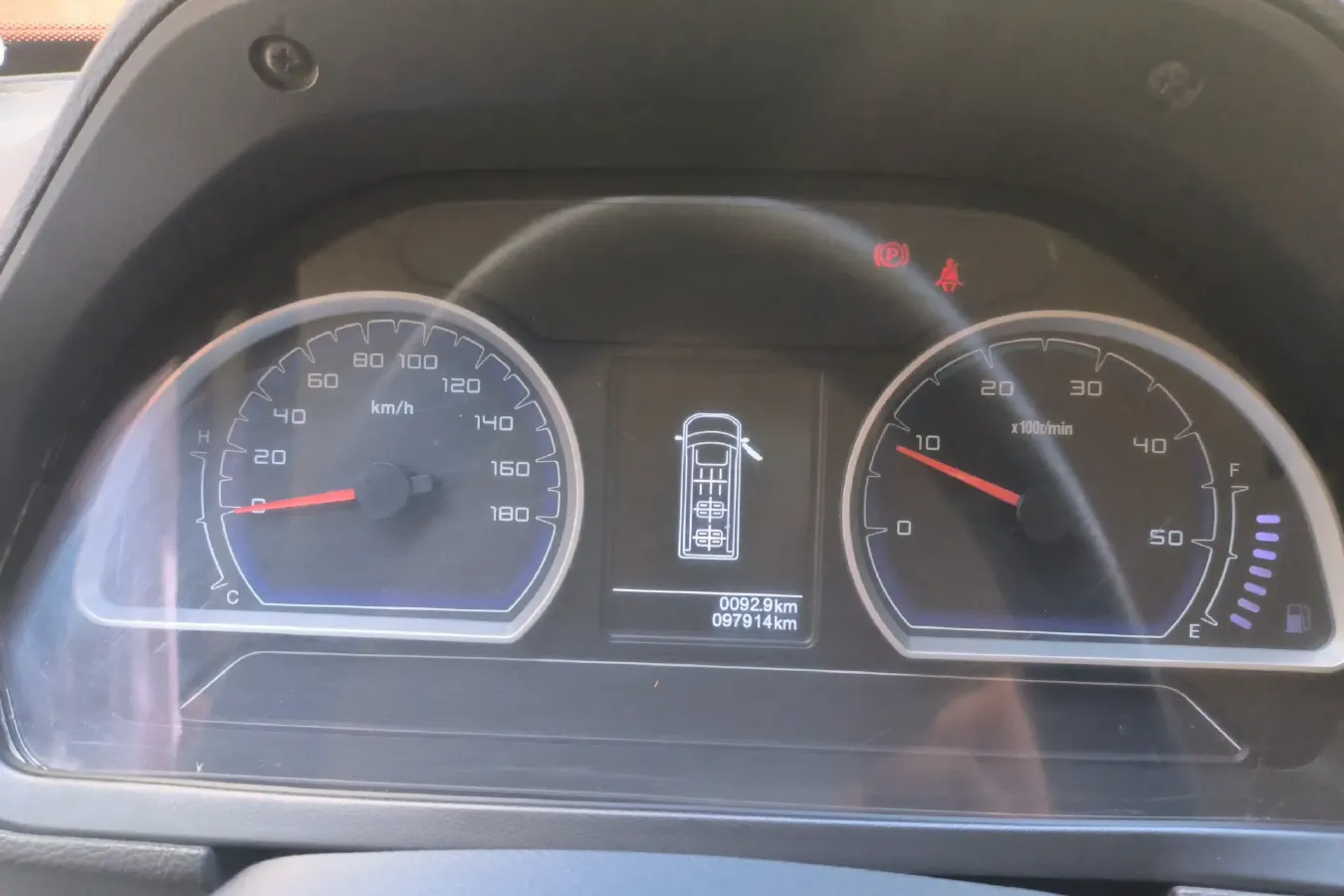 2017 Iveco BaoDi 2.5T 122HP L4 5MT,autocango,china used car exporter,china ev exporter,chinese used car exporter,chinese used ev exporter