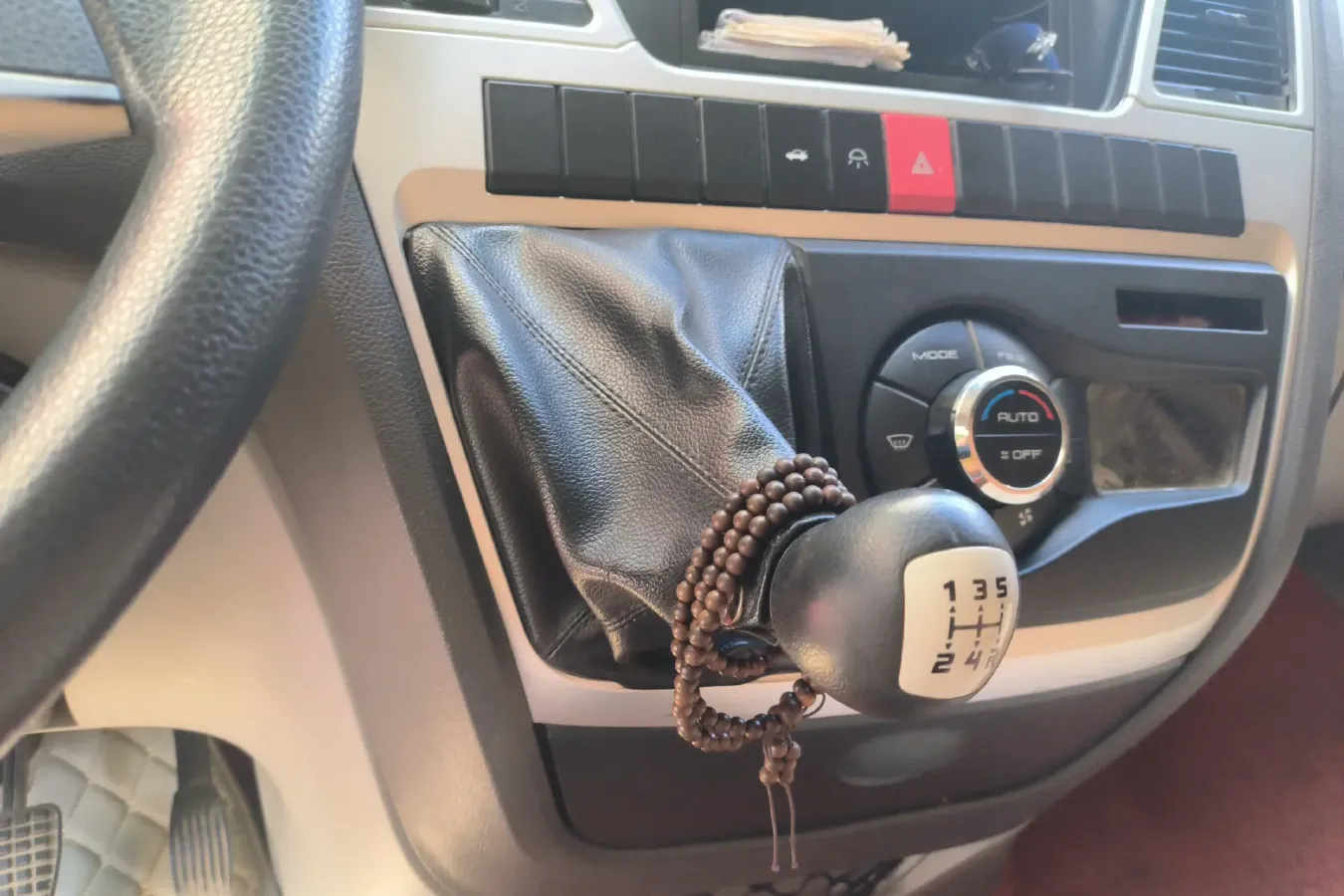 2017 Iveco BaoDi 2.5T 122HP L4 5MT,autocango,china used car exporter,china ev exporter,chinese used car exporter,chinese used ev exporter