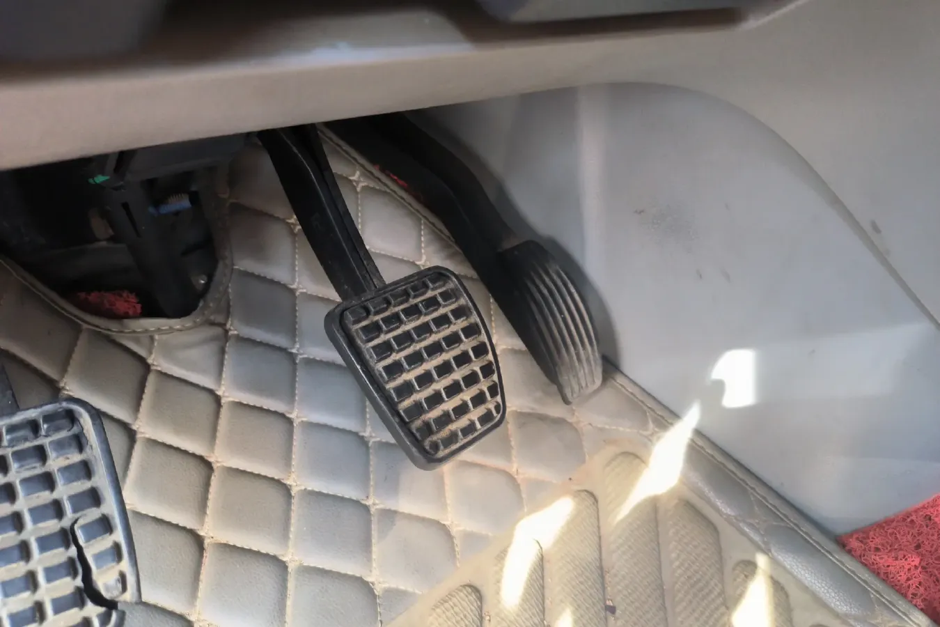 2017 Iveco BaoDi 2.5T 122HP L4 5MT,autocango,china used car exporter,china ev exporter,chinese used car exporter,chinese used ev exporter