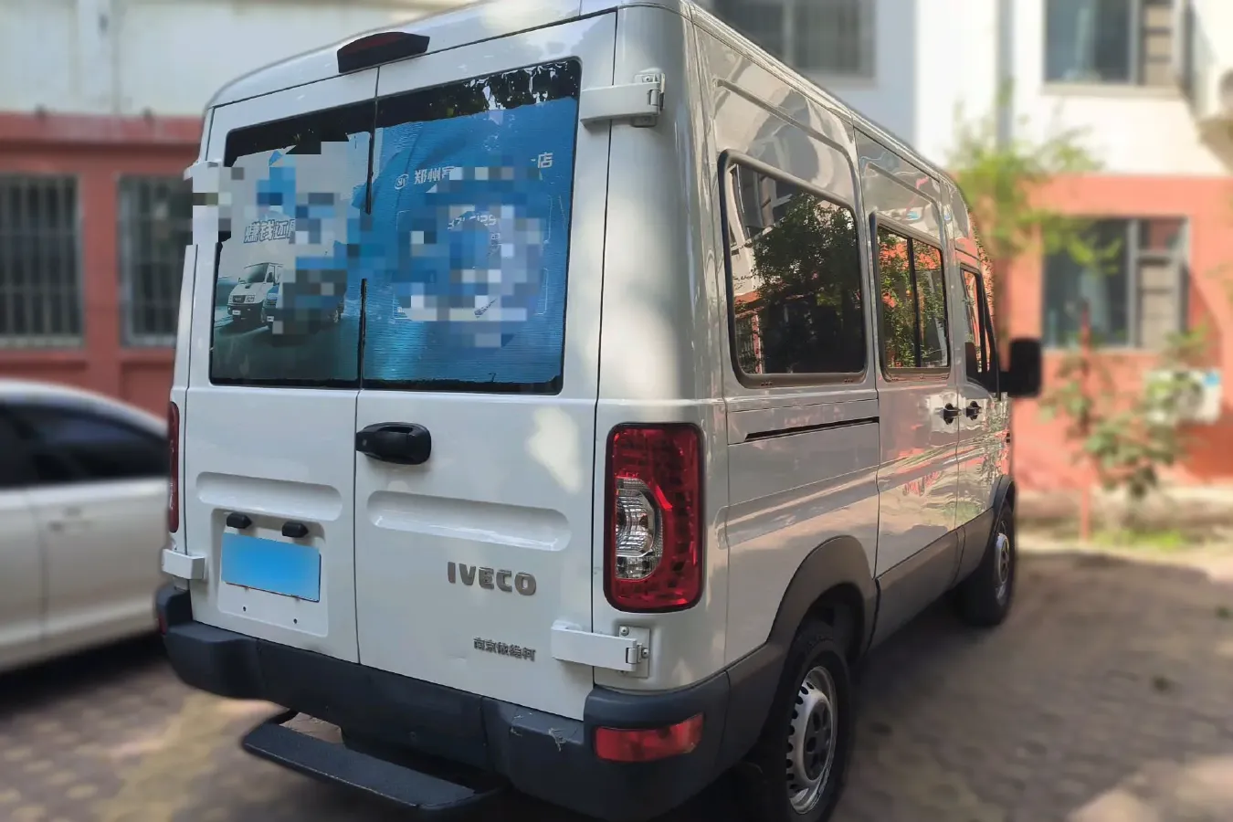 2017 Iveco BaoDi 2.5T 122HP L4 5MT,autocango,china used car exporter,china ev exporter,chinese used car exporter,chinese used ev exporter