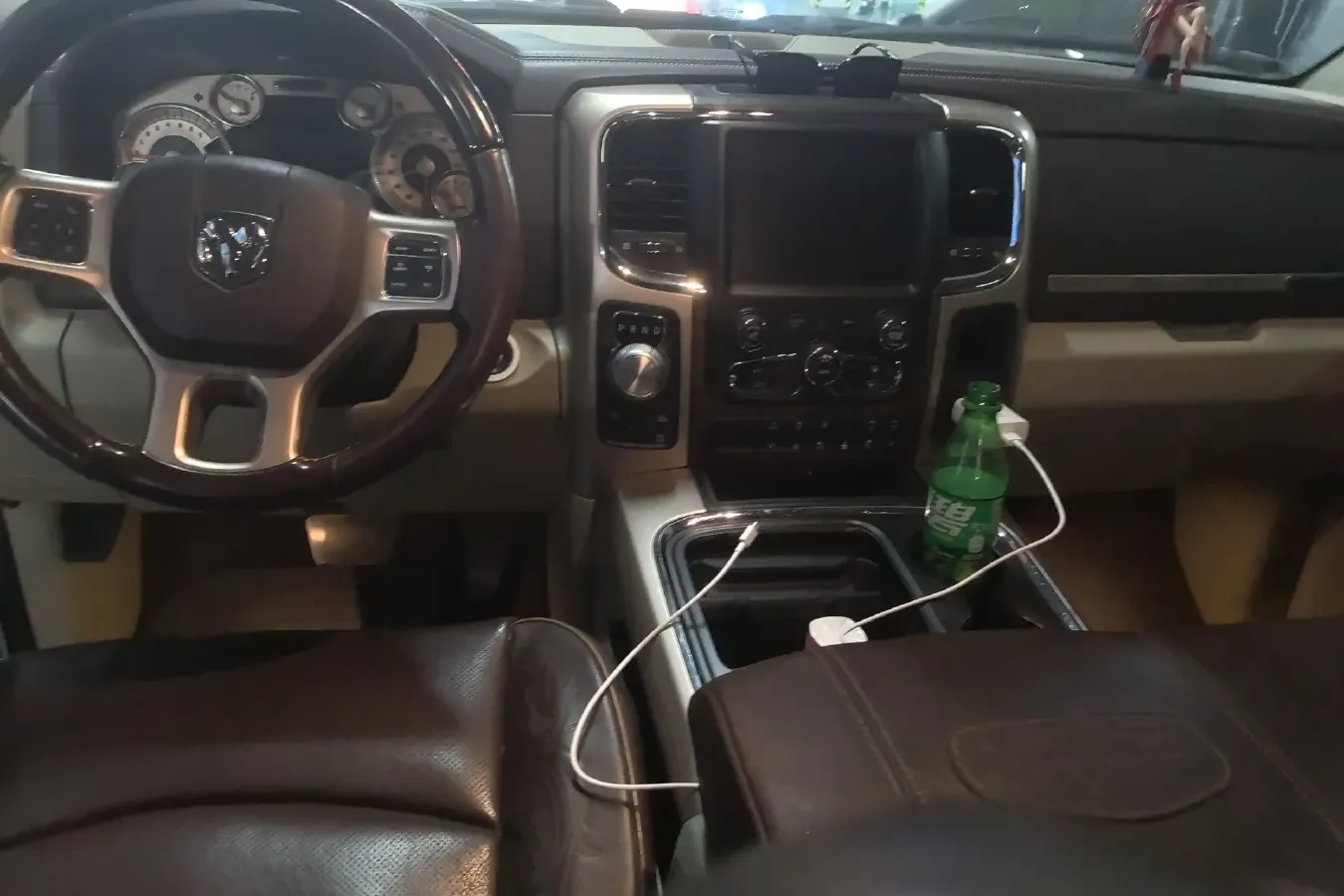 2011 RAM Trucks 5.7L 395HP V8 5AT,autocango,china used car exporter,china ev exporter,chinese used car exporter,chinese used ev exporter