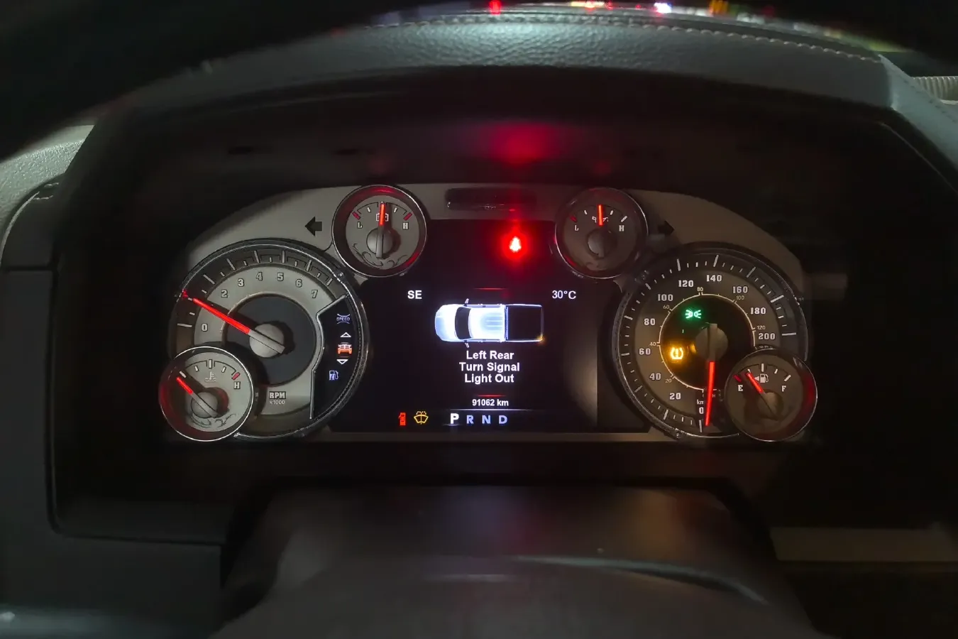 2011 RAM Trucks 5.7L 395HP V8 5AT,autocango,china used car exporter,china ev exporter,chinese used car exporter,chinese used ev exporter