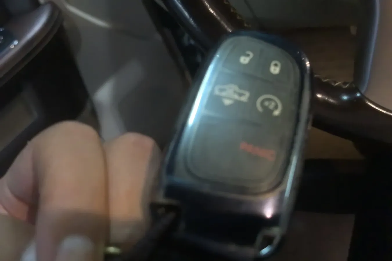 2011 RAM Trucks 5.7L 395HP V8 5AT,autocango,china used car exporter,china ev exporter,chinese used car exporter,chinese used ev exporter