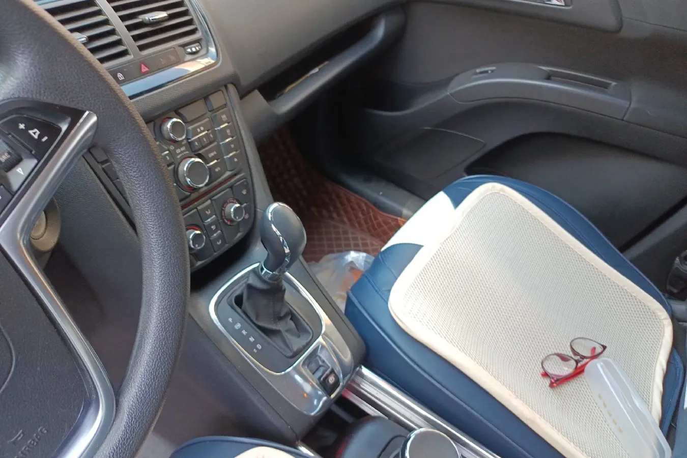 2013 Opel Meriva 1.4T 120HP L4 6AT,autocango,china used car exporter,china ev exporter,chinese used car exporter,chinese used ev exporter