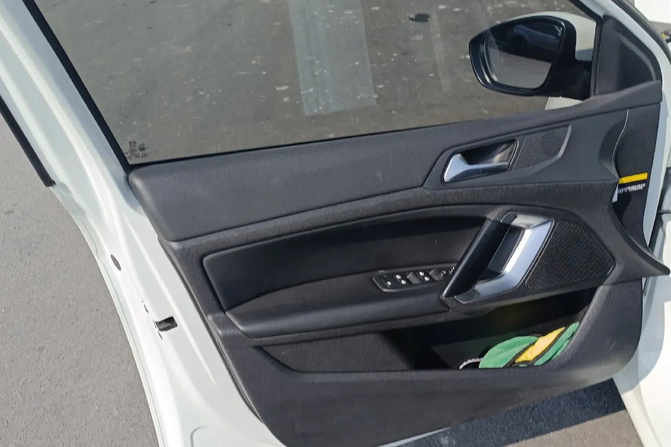 2015 Peugeot 308S 1.6T 167HP L4 6AT,autocango,china used car exporter,china ev exporter,chinese used car exporter,chinese used ev exporter