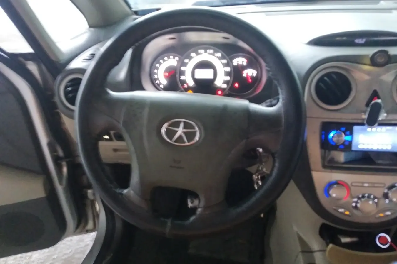 2011 JAC Refine M2 1.5L 113HP L4 5MT,autocango,china used car exporter,china ev exporter,chinese used car exporter,chinese used ev exporter