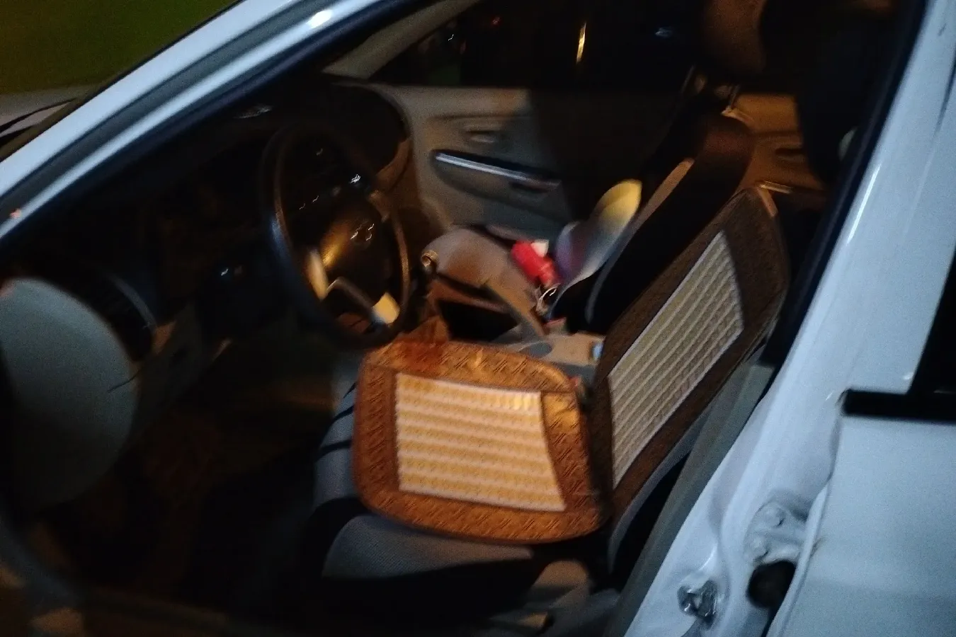 2014 Soueast V3 1.5L 120HP L4 5MT,autocango,china used car exporter,china ev exporter,chinese used car exporter,chinese used ev exporter