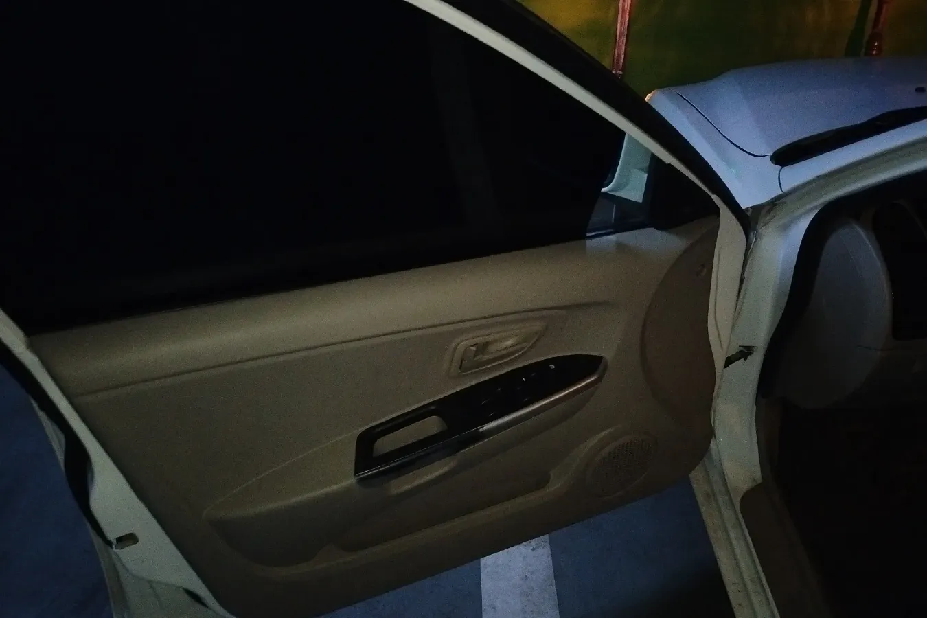 2014 Soueast V3 1.5L 120HP L4 5MT,autocango,china used car exporter,china ev exporter,chinese used car exporter,chinese used ev exporter