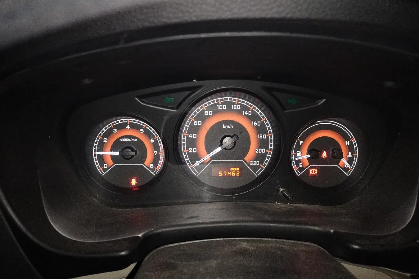 2014 Soueast V3 1.5L 120HP L4 5MT,autocango,china used car exporter,china ev exporter,chinese used car exporter,chinese used ev exporter