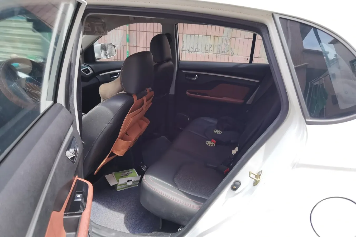 2016 JinBei ZhiShang S35 1.5L 102HP L4 5MT,autocango,china used car exporter,china ev exporter,chinese used car exporter,chinese used ev exporter