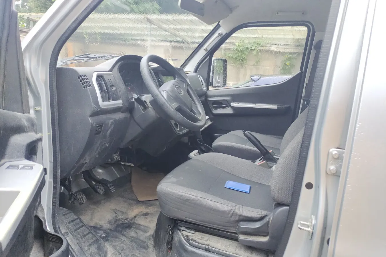 2021 ChangAn Kaicene ShenQi T30 1.6L 122HP L4 5MT,autocango,china used car exporter,china ev exporter,chinese used car exporter,chinese used ev exporter