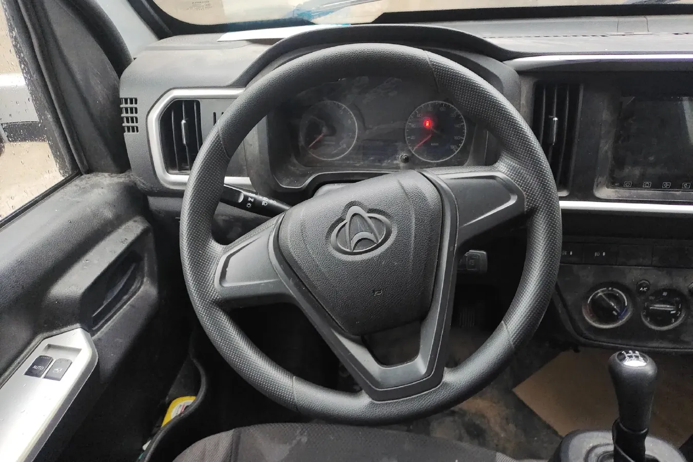 2021 ChangAn Kaicene ShenQi T30 1.6L 122HP L4 5MT,autocango,china used car exporter,china ev exporter,chinese used car exporter,chinese used ev exporter