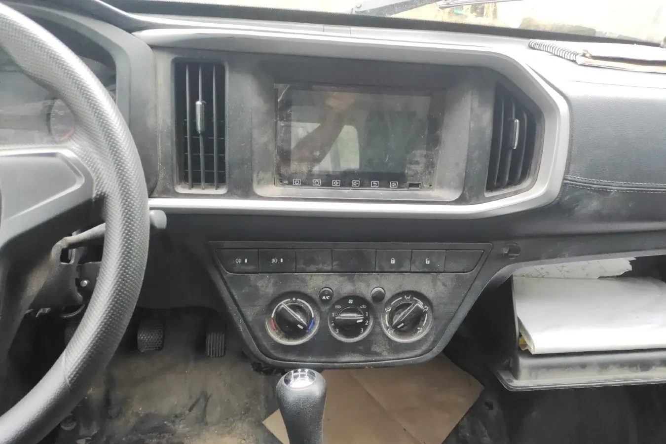 2021 ChangAn Kaicene ShenQi T30 1.6L 122HP L4 5MT,autocango,china used car exporter,china ev exporter,chinese used car exporter,chinese used ev exporter